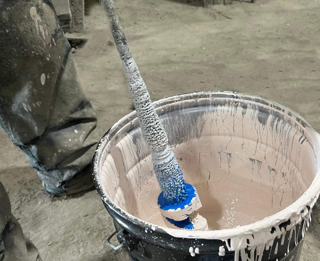Industrial paint bucket and application tools